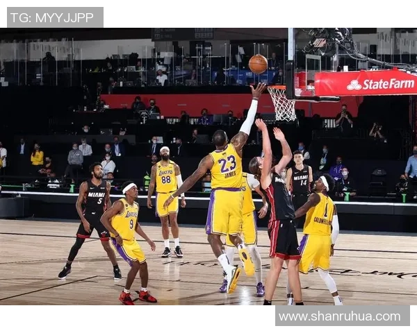 2020年10月1日湖人对决热火的精彩瞬间与赛后分析