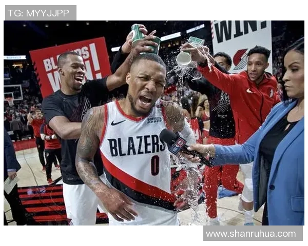 火箭与开拓者季后赛首战激战正酣谁能率先夺得胜利